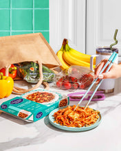 Load image into Gallery viewer, Vegetable Pad Thai Frozen Dinners saffron-road-b2c 
